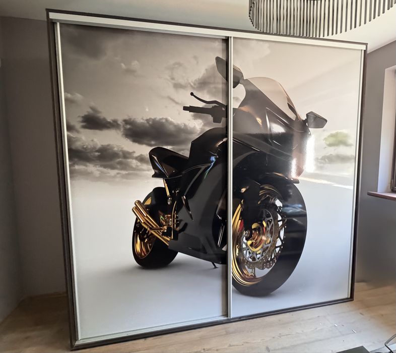 SZAFA dla milosnikow motocykli