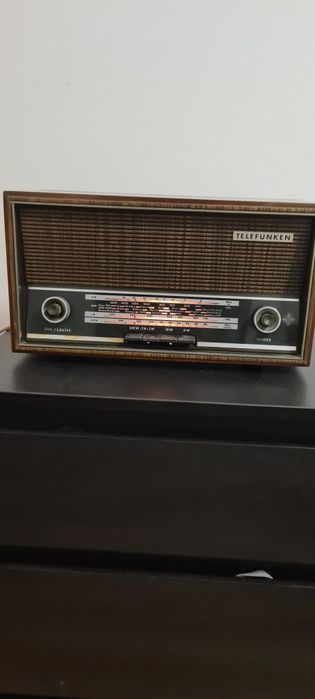 Vendo radio antigo Telefunken