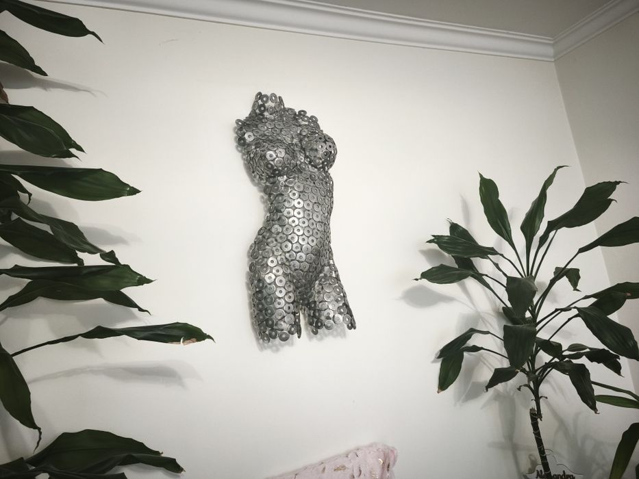 Rzeźba  kobiety 3D metal, obraz 3D