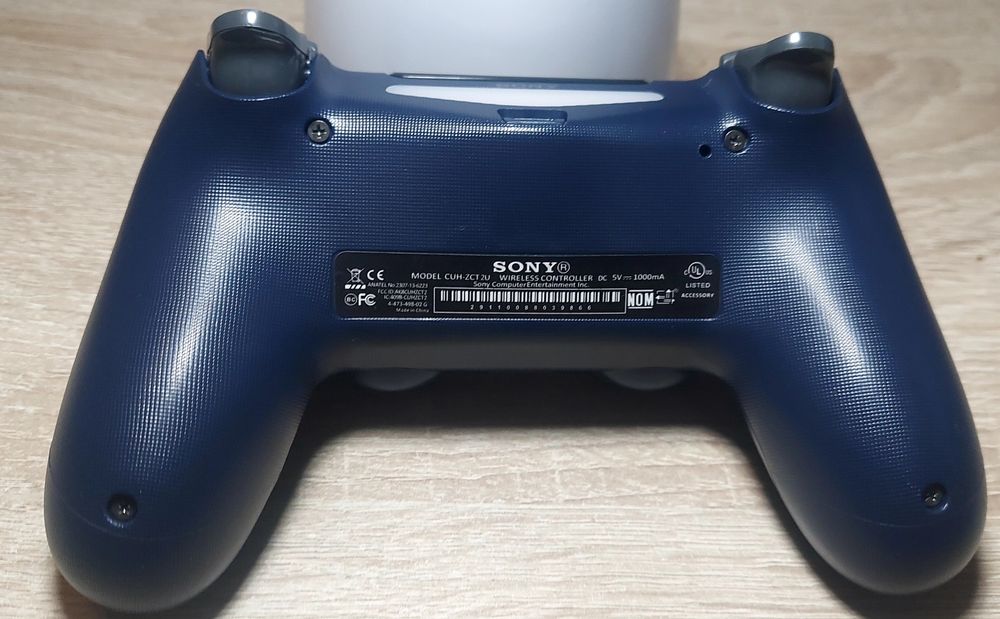 Pad do konsoli ps4