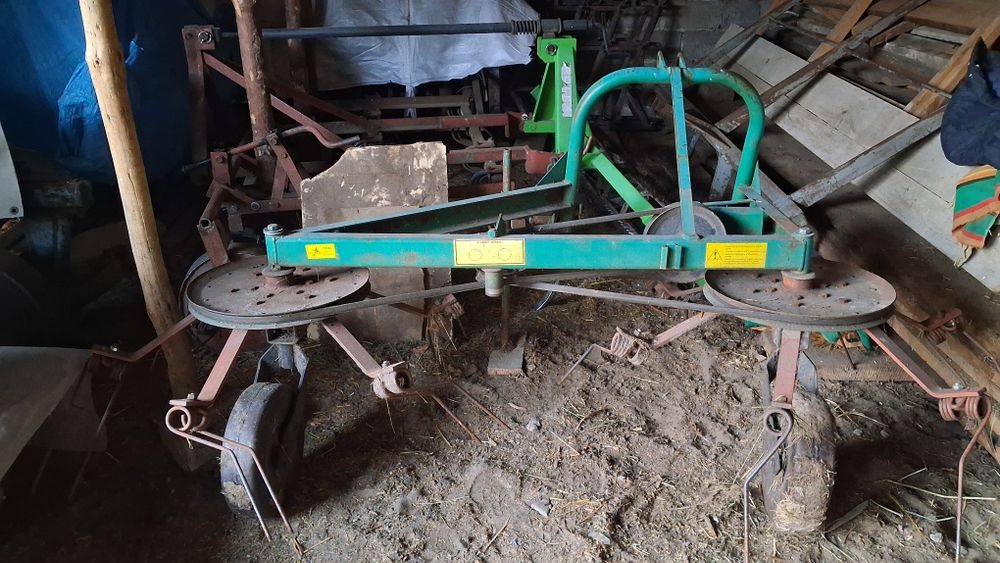 Pająk do siana przedasacz