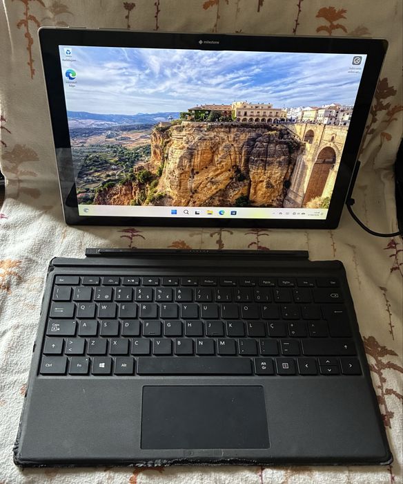 Portátil Tablet Surface Pro 4 i7 16GB RAM 512GB SSD Windows 11