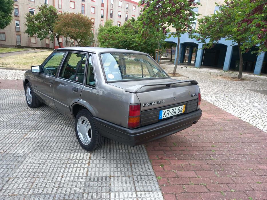 Opel corsa 1.2 s GL IPO em dia