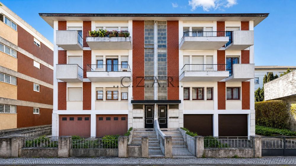 Apartamento T3 em Santo António dos Olivais — Coimbra