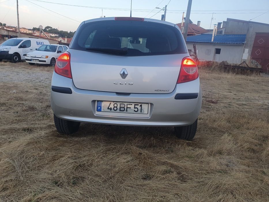 Vendo Renault clio 1.2 gasolina valor fixo do ano 2006 no estado em que se encontra