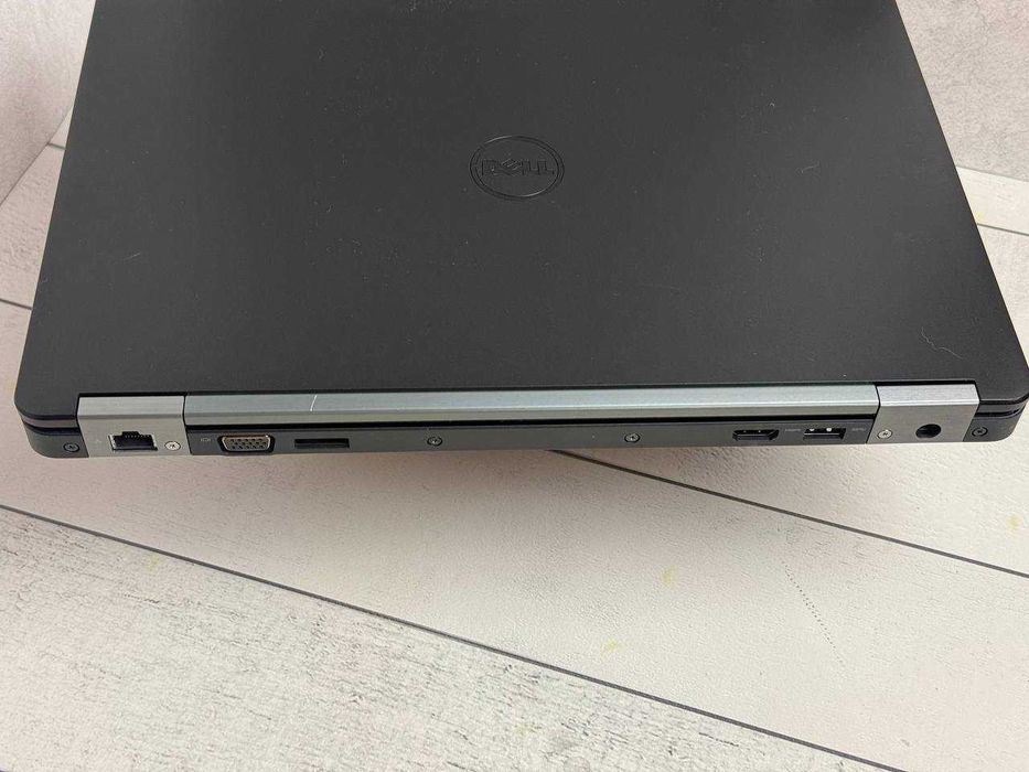 Dell 5470 i5-6200 8ram ssd 256  1920 1080 Full HD