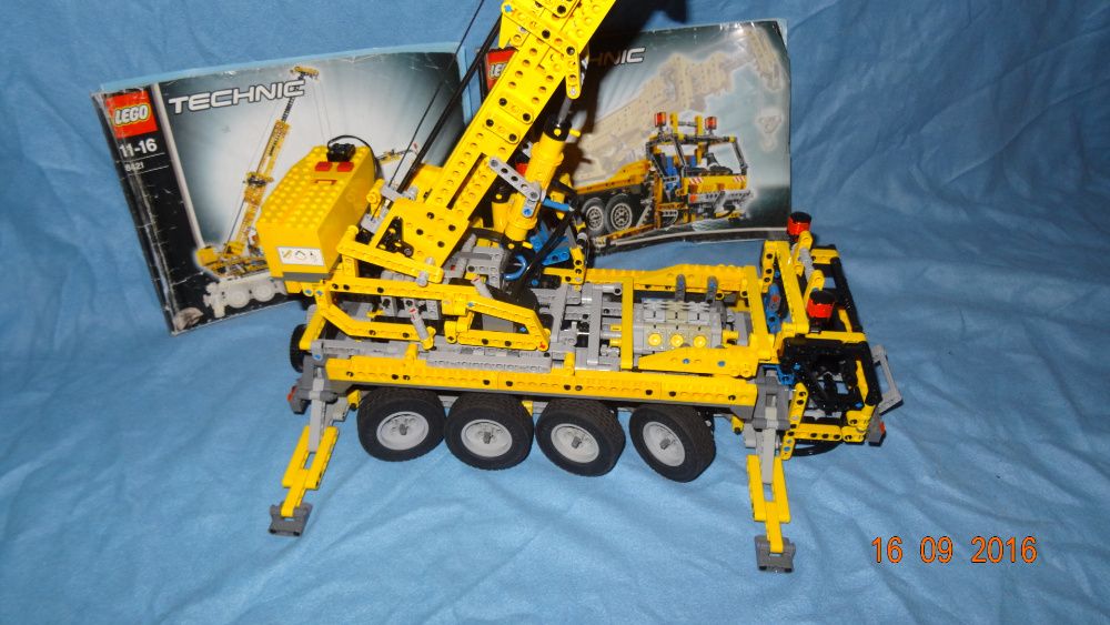 8421 Lego Technic Dźwig Żuraw Mobile Crane -2005r UNIKAT