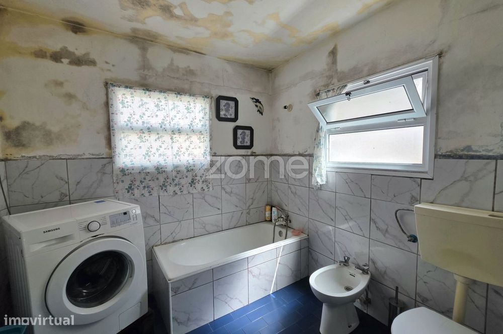 Moradia T3 com quintal - Arrifes