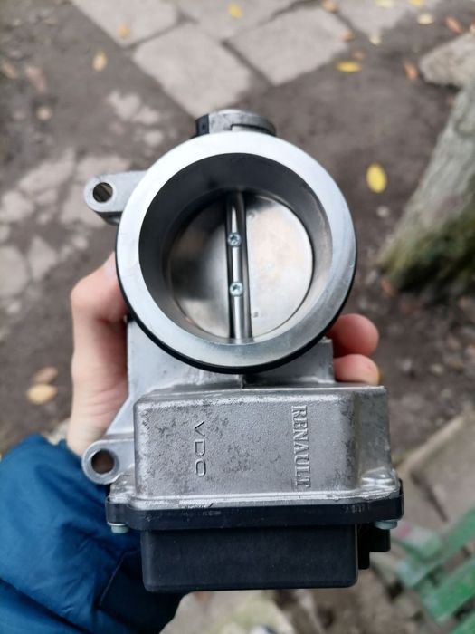 Дросельна заслонка Reanult Laguna 2