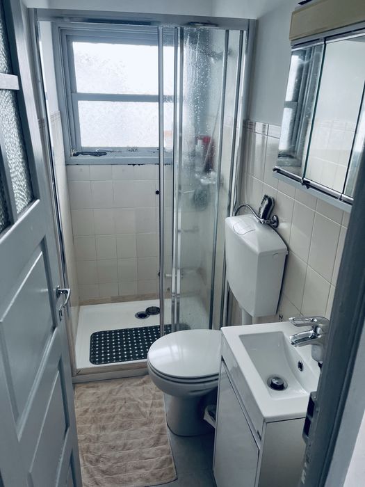 Quarto para arrendar