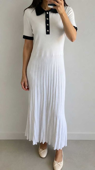 Vestido Branco de Malha Plissada com Gola Preta > Michael Kors