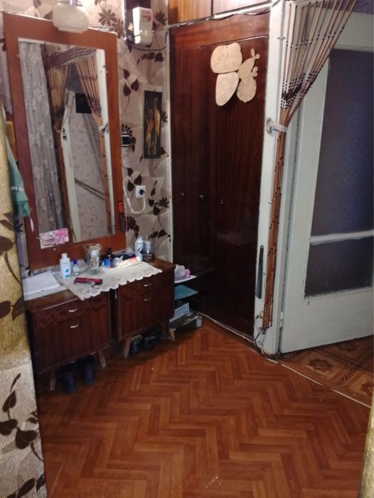 Продам 2к квартиру в центре