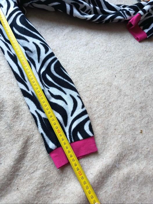 Piżama polarowa Ala przebranie zebra S 36