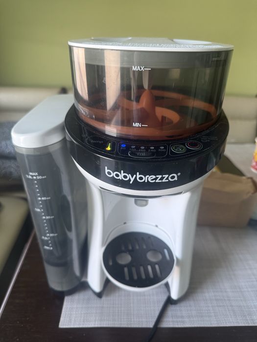 Babybrezza машинка для приготування суміші