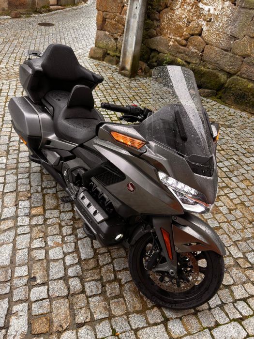 Honda goldwing 1800 tour