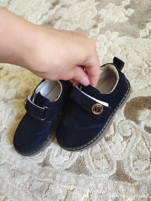 Дитячі туфлі замшеві, темно синього кольору