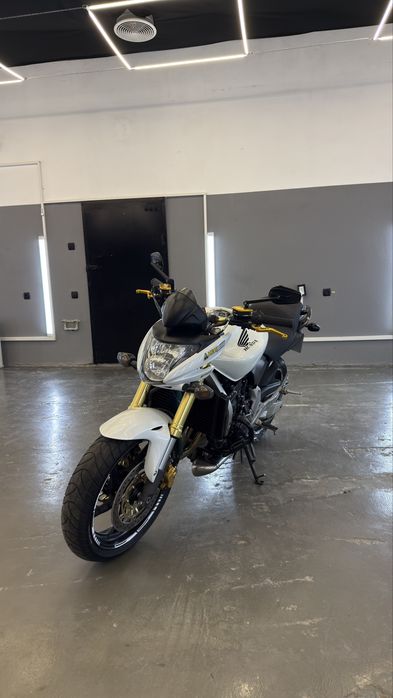 Honda hornet 600