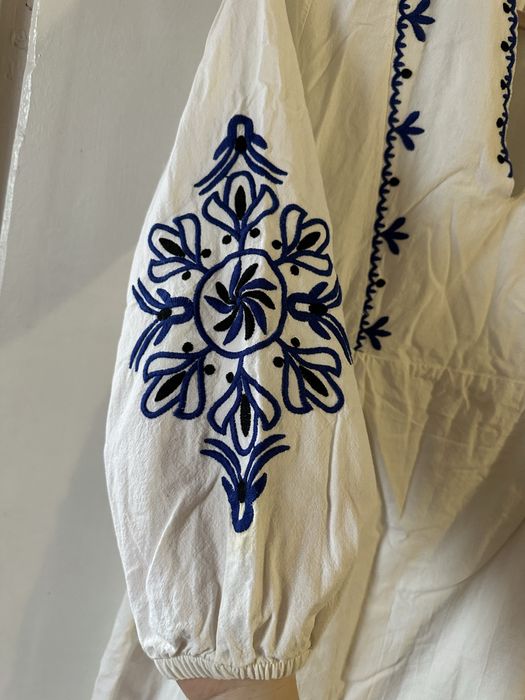 Продам вишите плаття