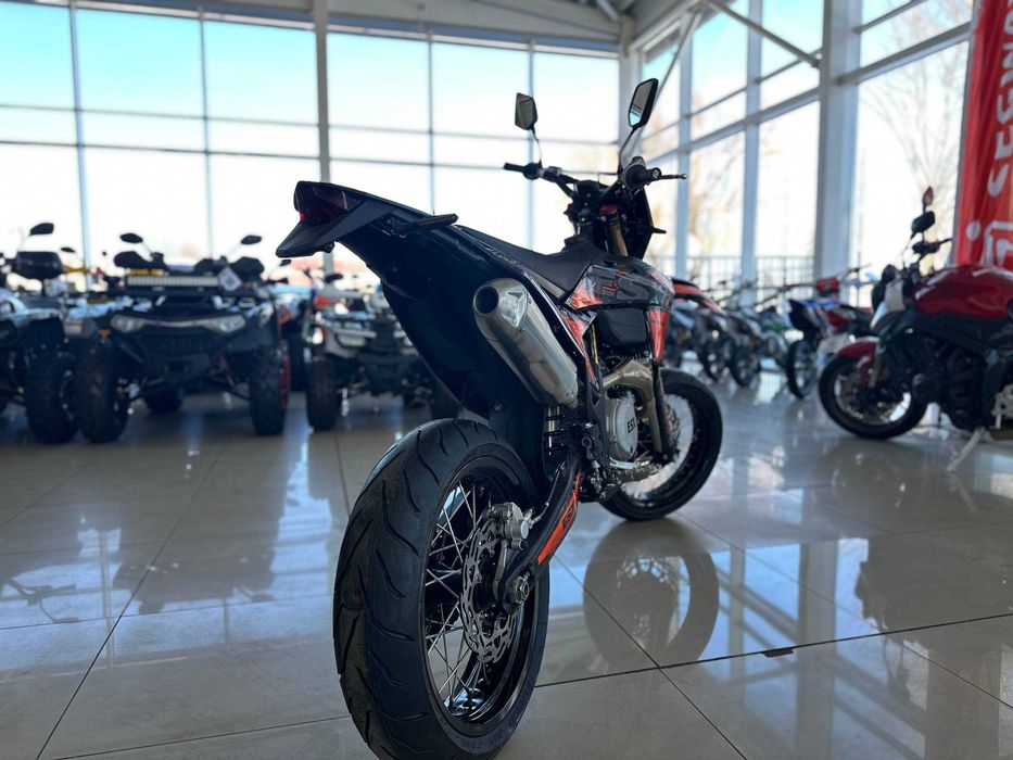 Мотоцикл ESX NC250 SM