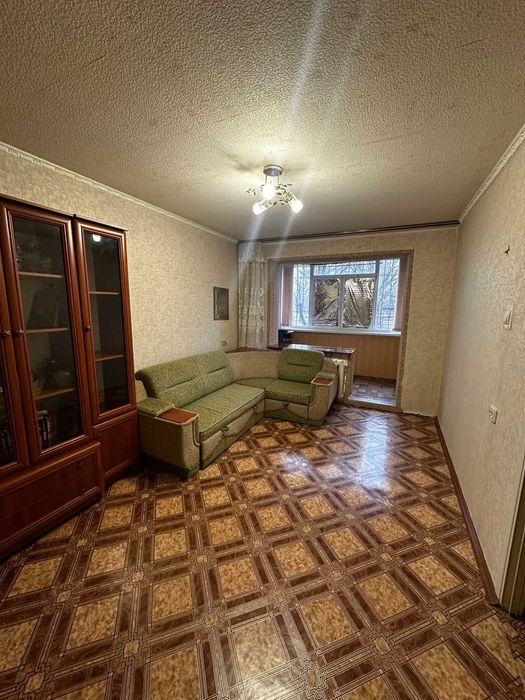 Дуже гарненька квартира в районі Світанка.