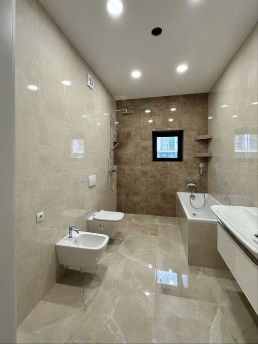 Продаж БУДИНКУ на 10 сот, центральні комунікації, газ, котеджне містеч