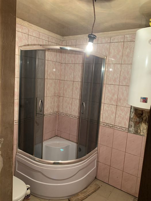 Продам комерційну будівлю