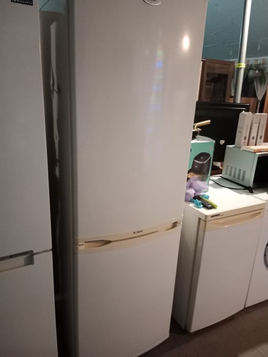 Lodówka duża 187 cm Whirlpool