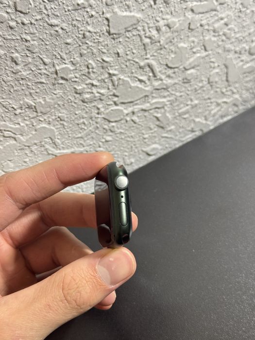 Apple Watch s7 green