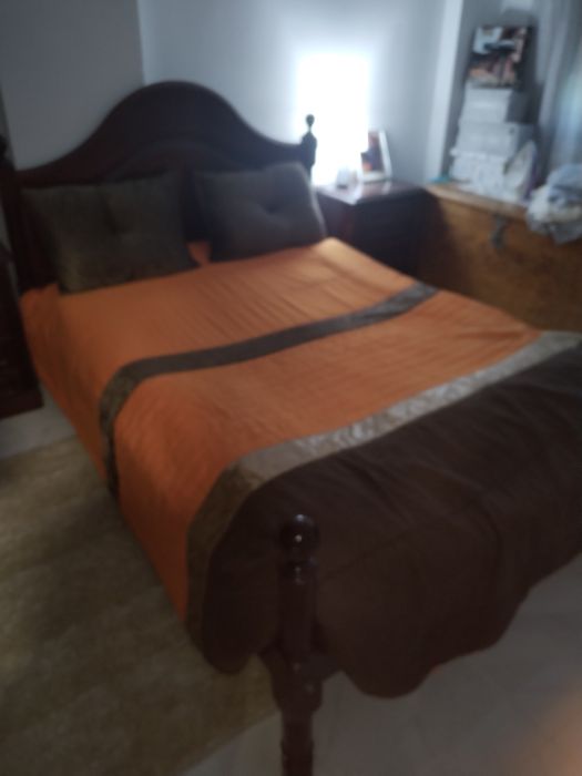 Cama clássica em pinho