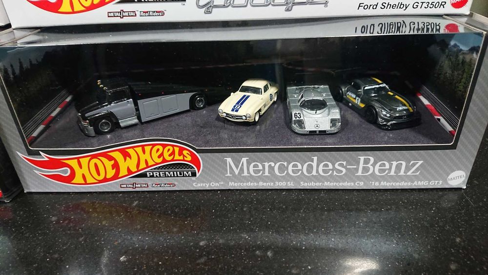 Hot Wheels - 2 caixas Premium Box