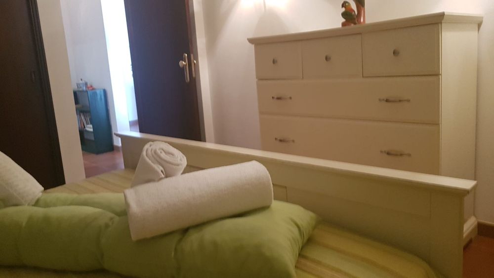 Cama de casal IKEA
