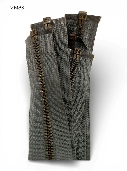 Zamek błyskawiczny metalowy, ciemnoszary, 70cm, 5mm.