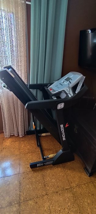 Passadeira corrida dobrável bodytone DT 14