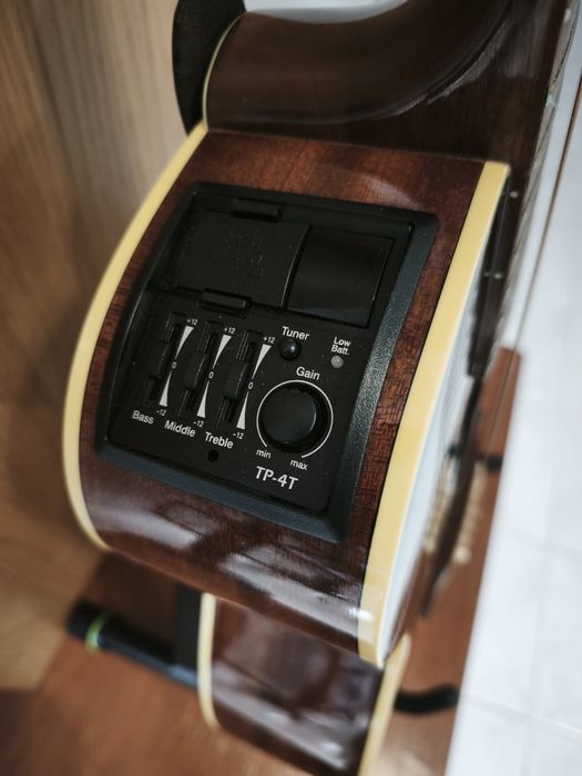 Guitarra takamine EG260 BSB