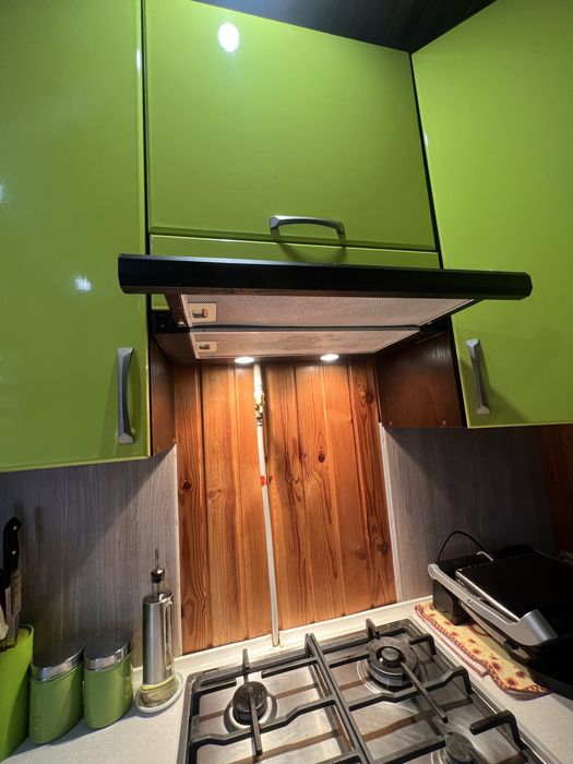 Продаємо кухню в гарному стані