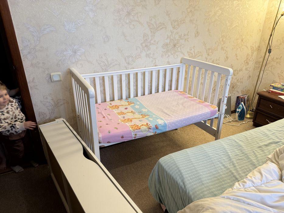 Кроватка дитяча з матрасом