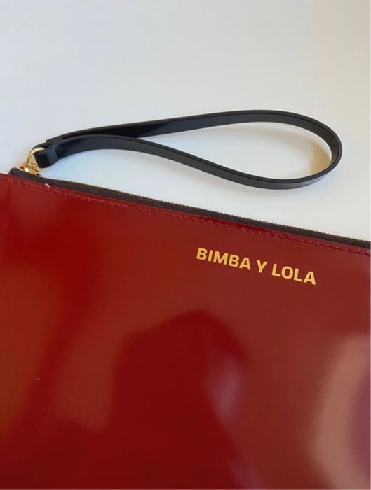 Clutch vermelha e branca Bimba y Lola nova