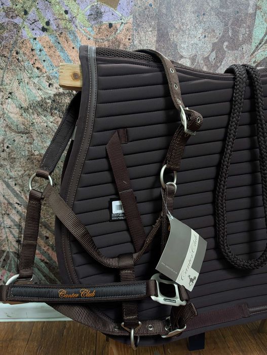 Komplet brązowy dla konia czaprak kantar i uwiąz FULL