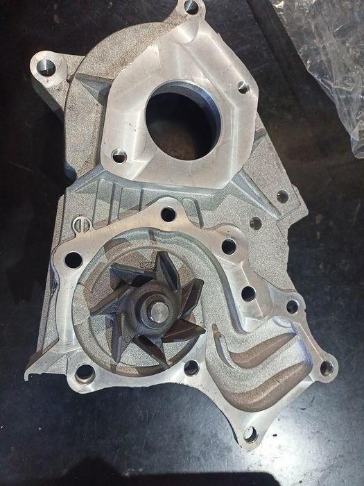 Bomba d'água Toyota RAV4 diesel 2003