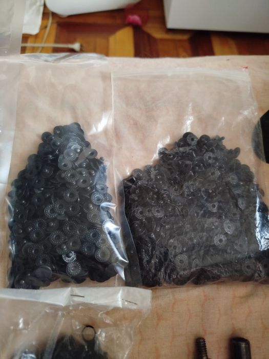 Продам матрицы для установки кнопок,кнопки для одежды