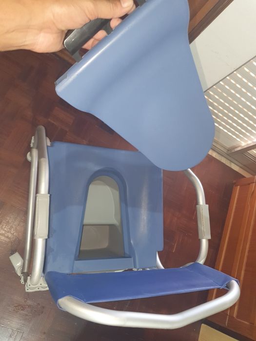 Cadeira de Banho e Sanitária