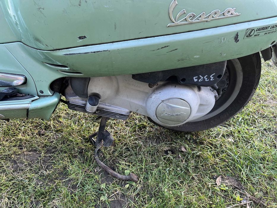 Piaggio Vespa Gts 125 dużo części czasza osłony silnik linka wydech la