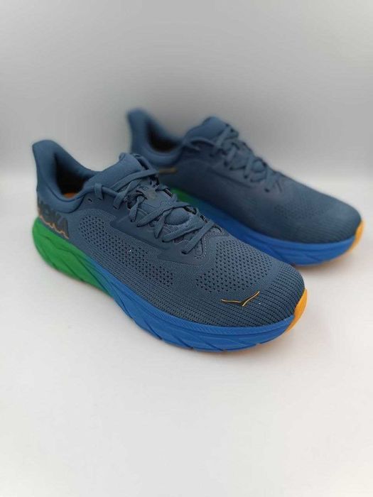 Кросівки — Hoka Arahi 7