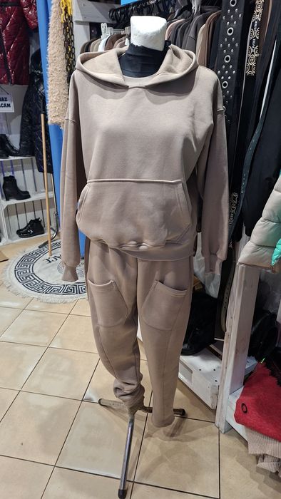 komplet bawelniany roz uniwersalny takie L, XL wymiary na zdjęciach