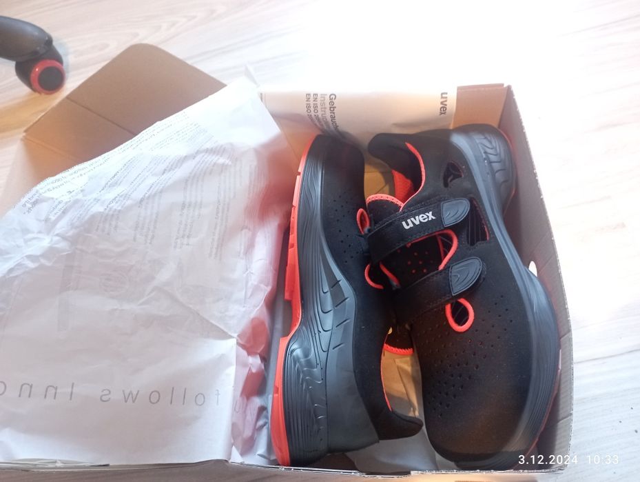 buty sandały Uvex 68488 rozmiar 45  wkładka 30 cm nowe