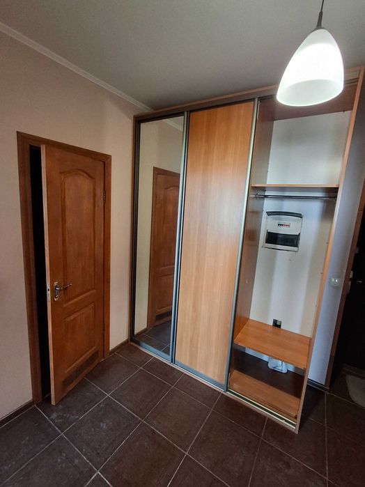 Продаж двокімнатної квартири по вул. Борщагівська Солом'янський НАУ