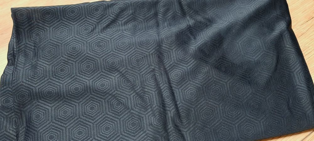 Materiał, kupon granatowej dzianiny