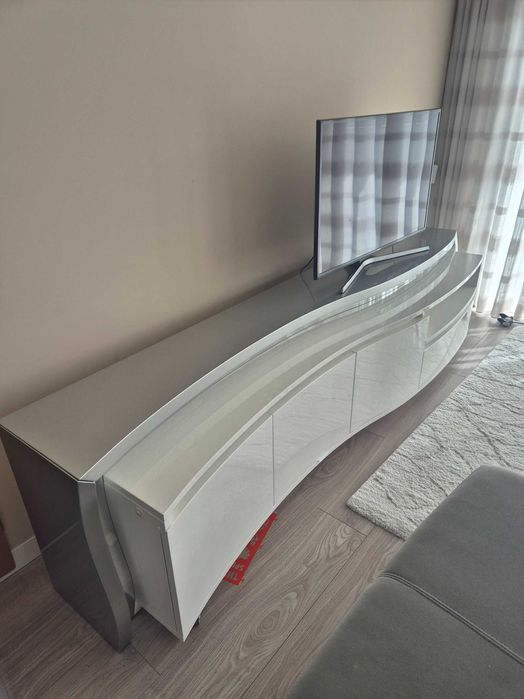 Móvel de TV com arrumação