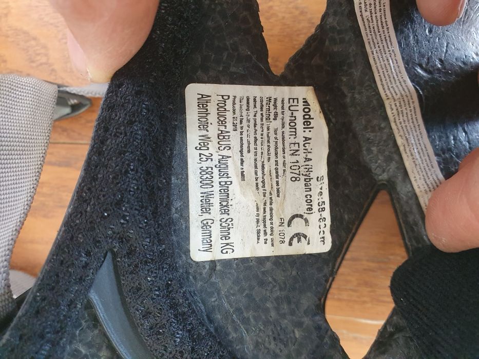 Capacete bicicleta urbano ABUS Hyban Core 1 usado