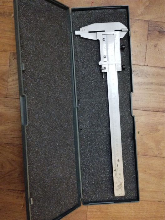 Штангенциркуль 300 мм